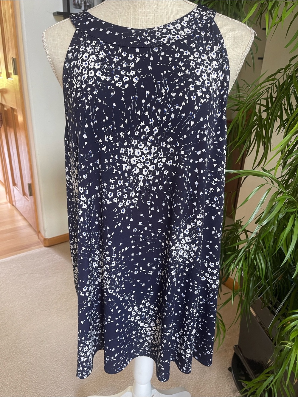 Navy Floral Sleeveless Tunic Top